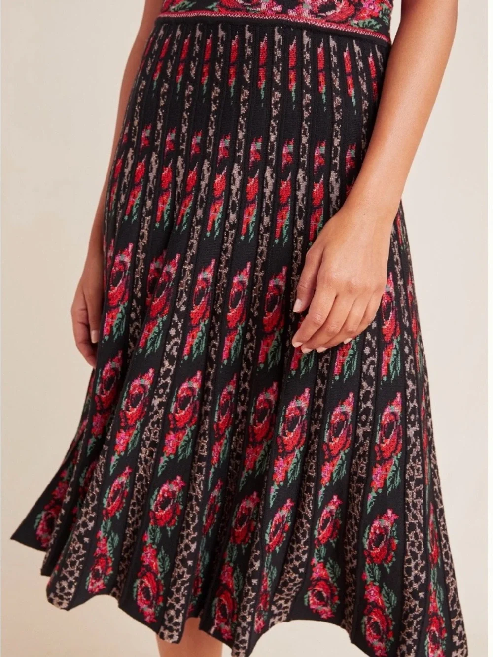 Cecilia Prado Anthropologie Roselle- SZ M- Black Red Pleated Midi Sweater Skirt
